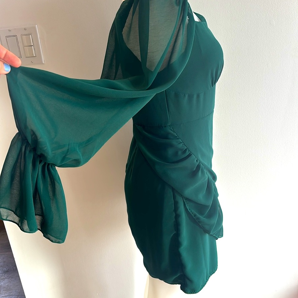 NWOT Elegant Semi Sheer Emerald Dress - Picture 8 of 9